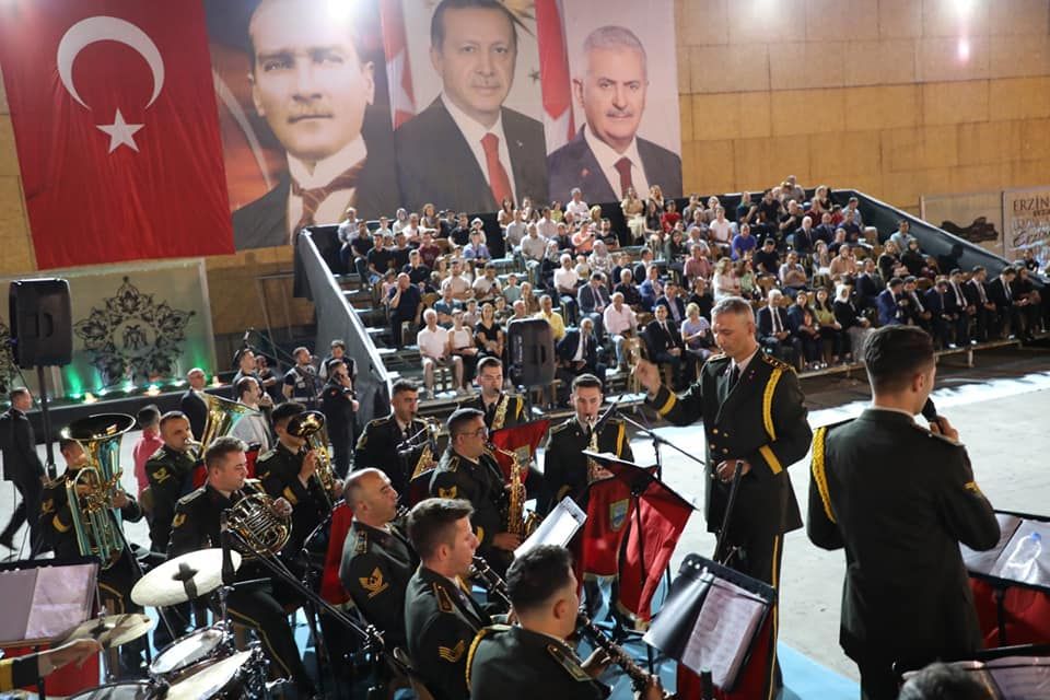 3. Ordu Komutanlığı Bölge Bandosu Tarafından Konser Verildi