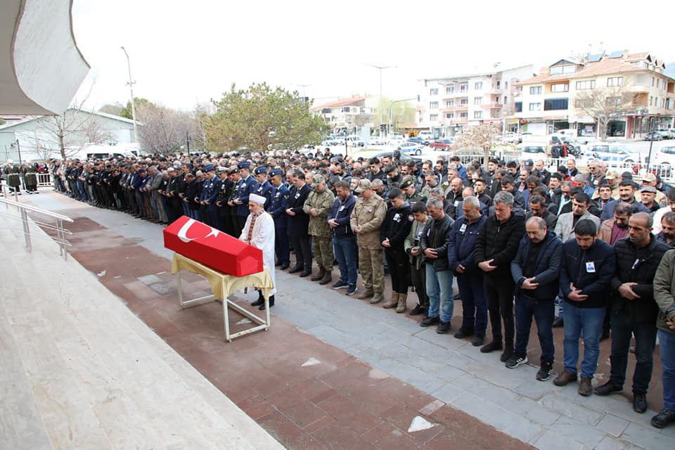 Trafik Kazasında Hayatını Kaybeden Asker, Memleketi Erzincan’da Toprağa Verildi.