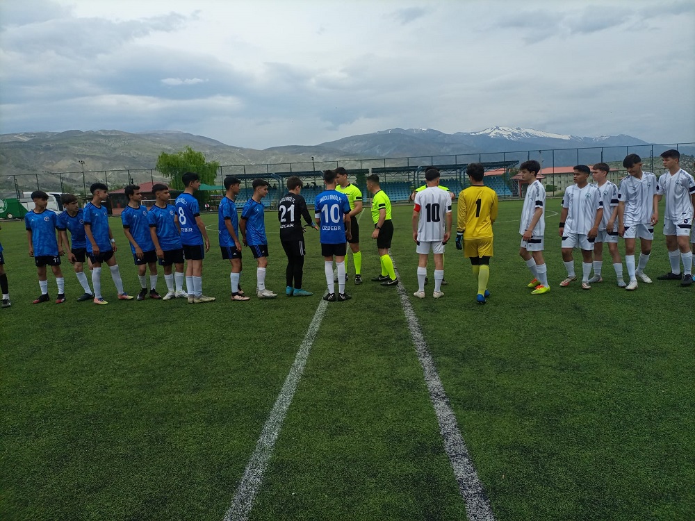 Erzincan'da U15 Türkiye Şampiyonası düzenleniyor