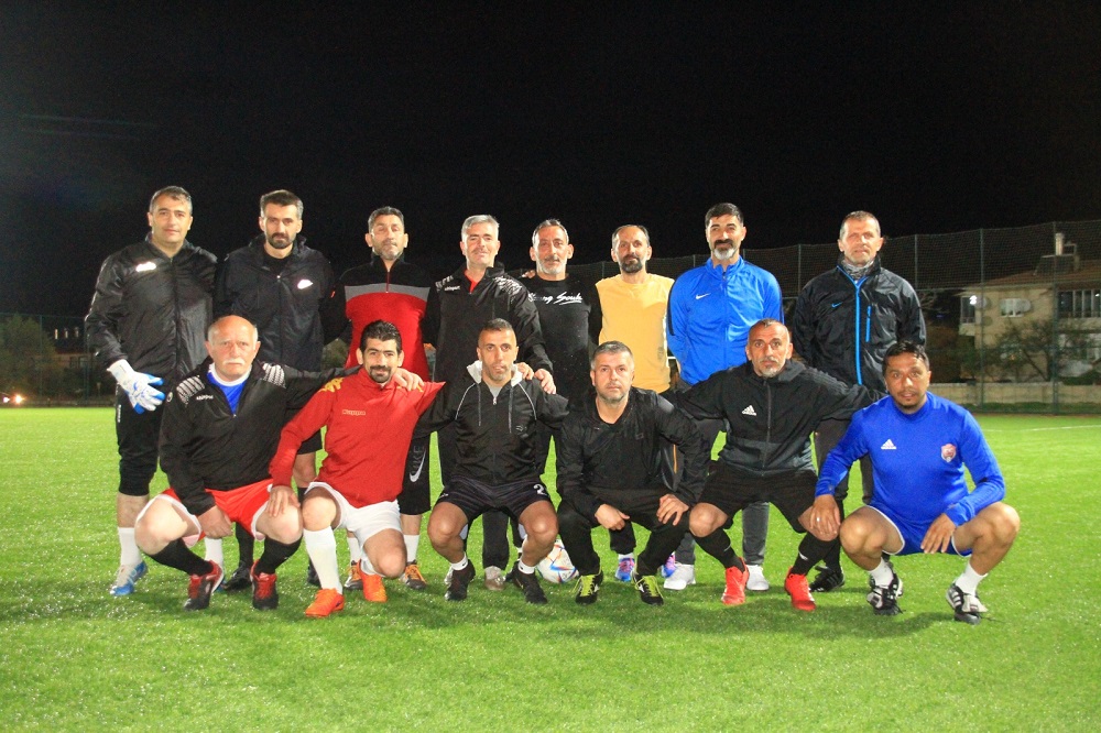 Erzincan 13 Şubat Gençlik ve Spor Kulübü Veteranlar Futbol takımı Antalya Yolcusu