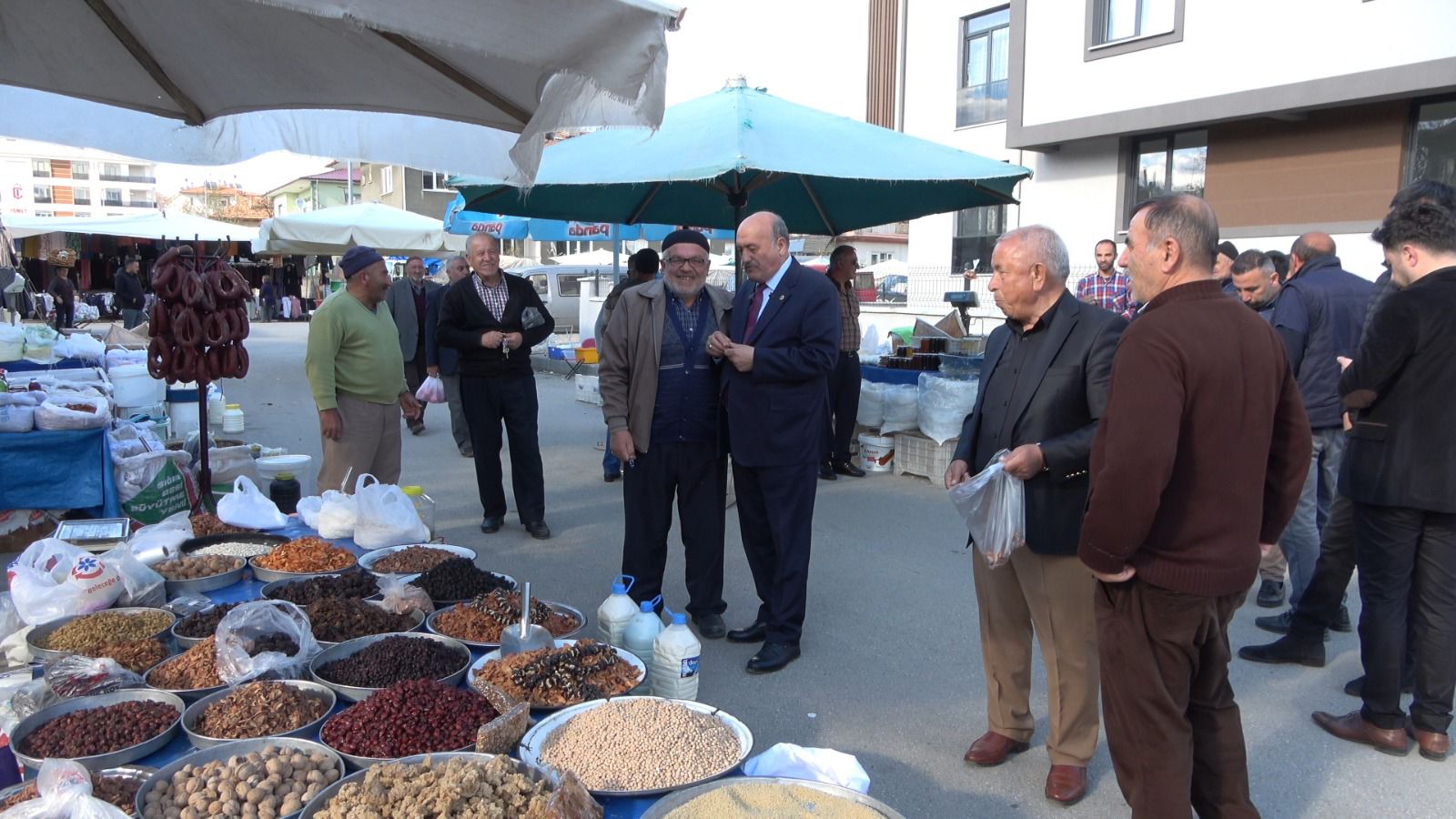 Süleyman Karaman seçim çalışmalarına devam ediyor 