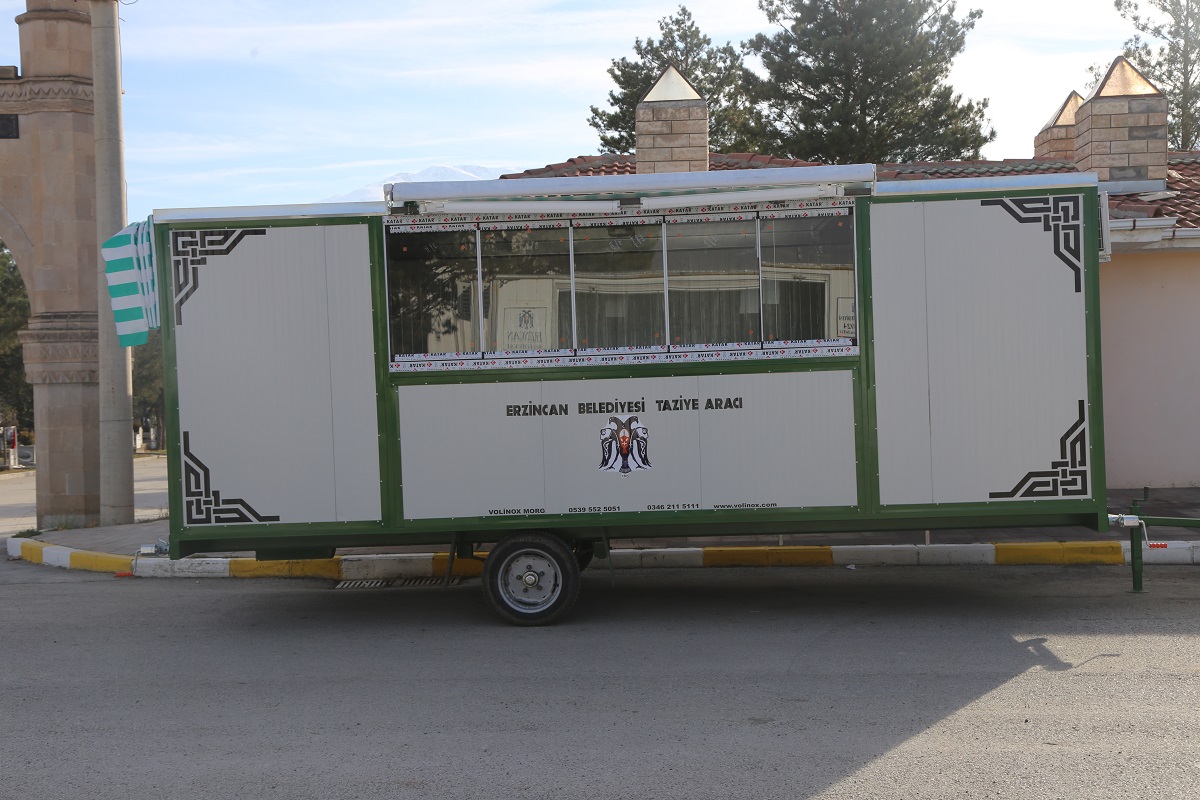 Erzincan Belediyesi Mezarlıklar Müdürlüğü’ne 2 yeni Mobil Taziye Aracı alınarak araç sayısı 9 a çıkartıldı