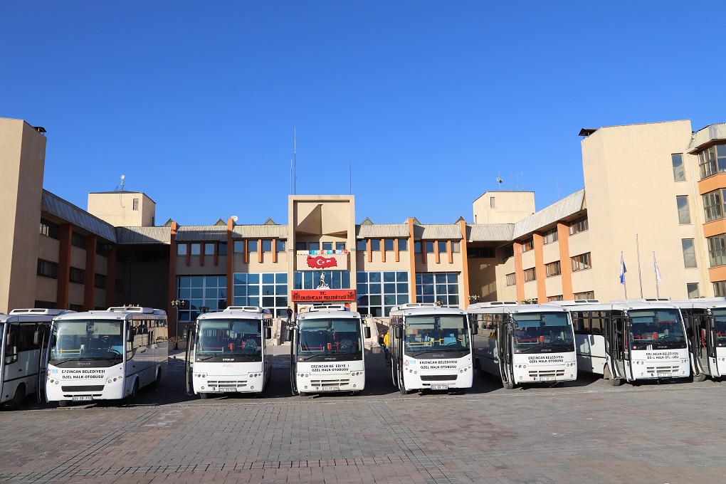 TOPLU TAŞIMADA İLK 4 GÜNDE 2 BİN 400 VATANDAŞIMIZ ÜCRETSİZ FAYDALANDI.