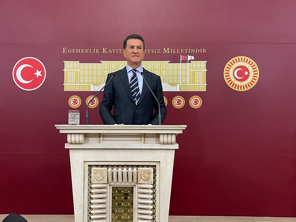 CHP Erzincan Milletvekili Mustafa Sarıgül sosyal medyada yayınlanan bir videoyla ilgili olarak basın bülteni yayınladı.