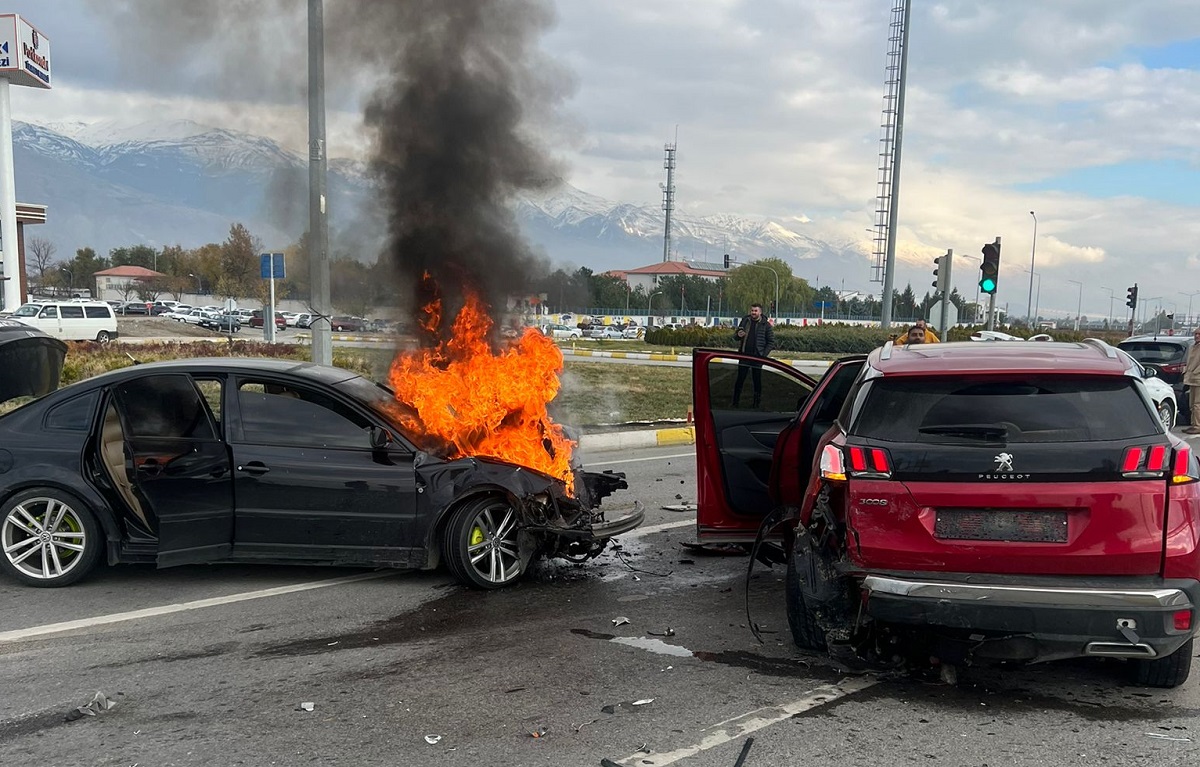 Erzincan’da Trafik Kazası