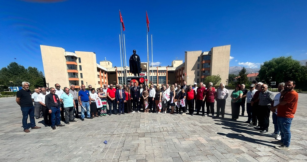 Cumhuriyet Halk Partisi 100. kuruluş yıldönümünü kutluyor