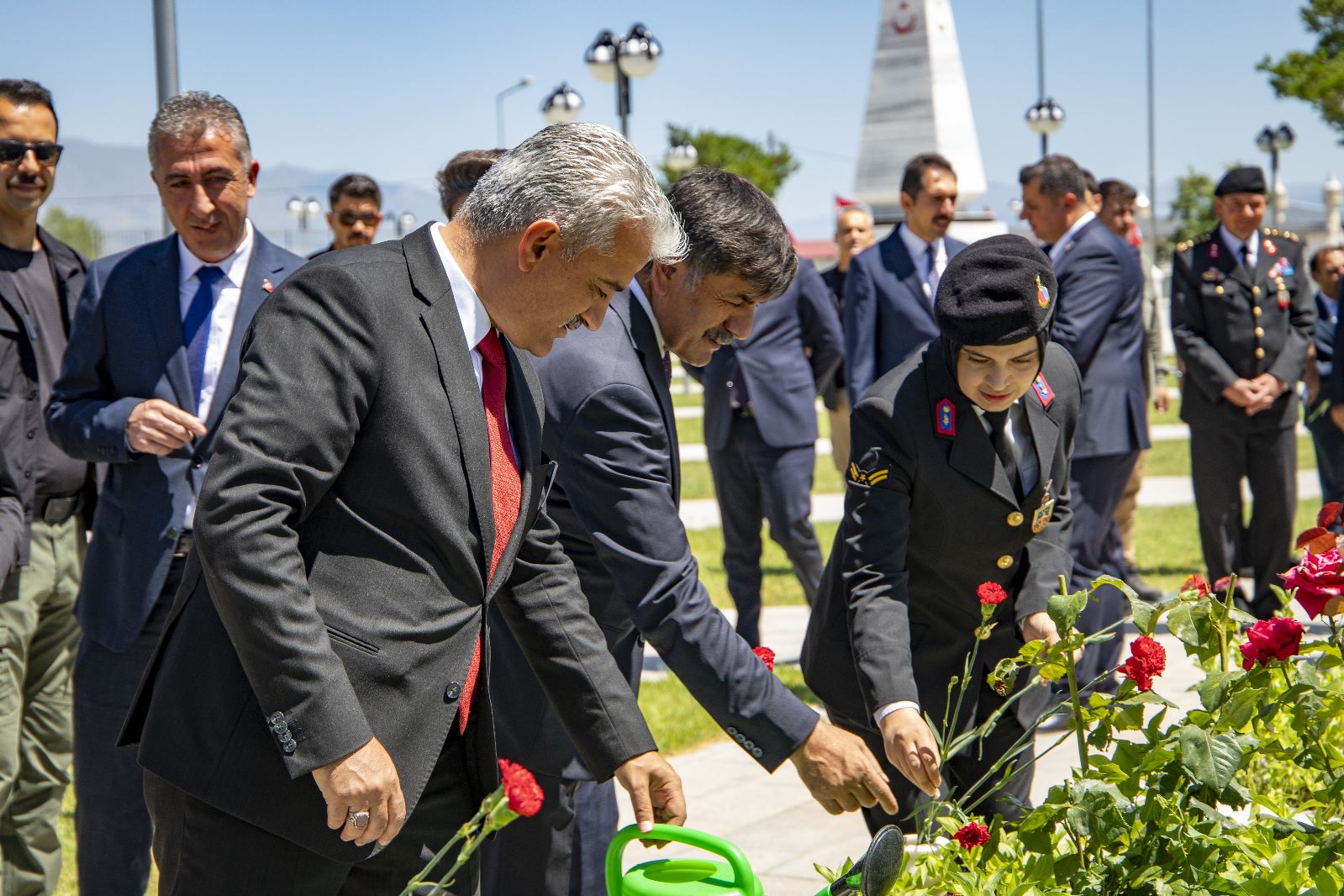 Garnizon Şehitliğinde 15 Temmuz Demokrasi ve Milli Birlik Günü Dolayısıyla Anma Programı Düzenlendi