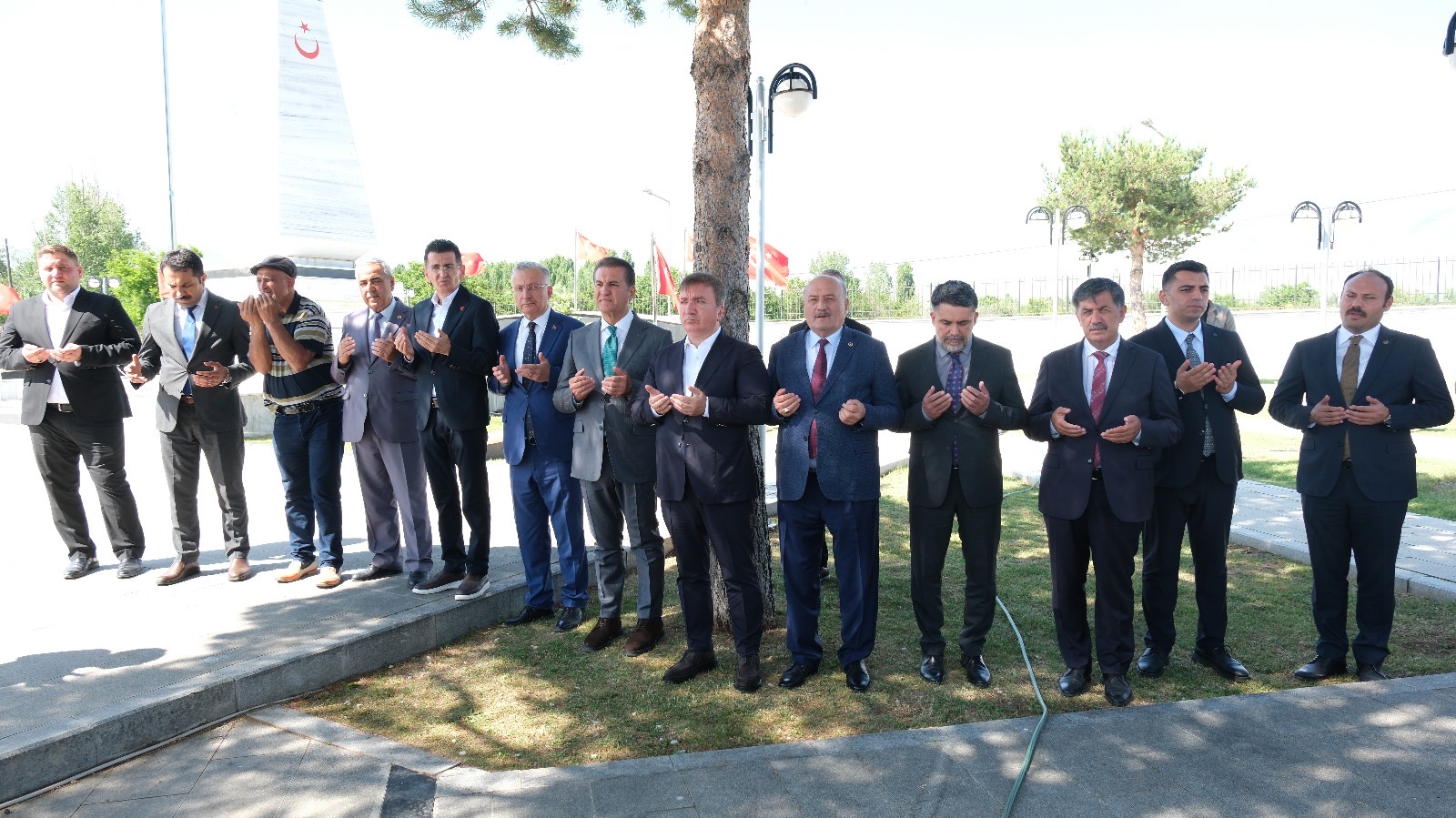 Kurban Bayramı Dolayısıyla Anlamlı Ziyaretler Gerçekleştirildi